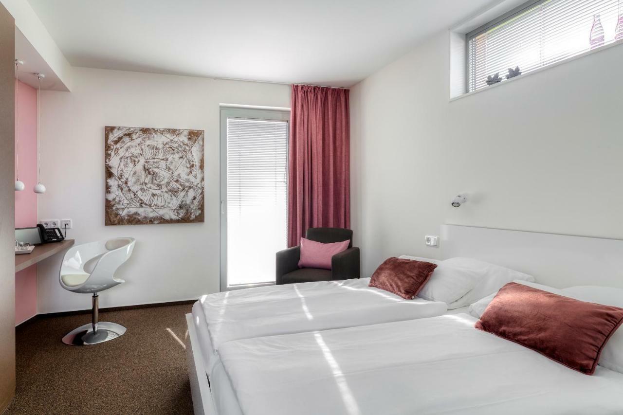 Hotel F-Ritz Σλέσβιχ Εξωτερικό φωτογραφία